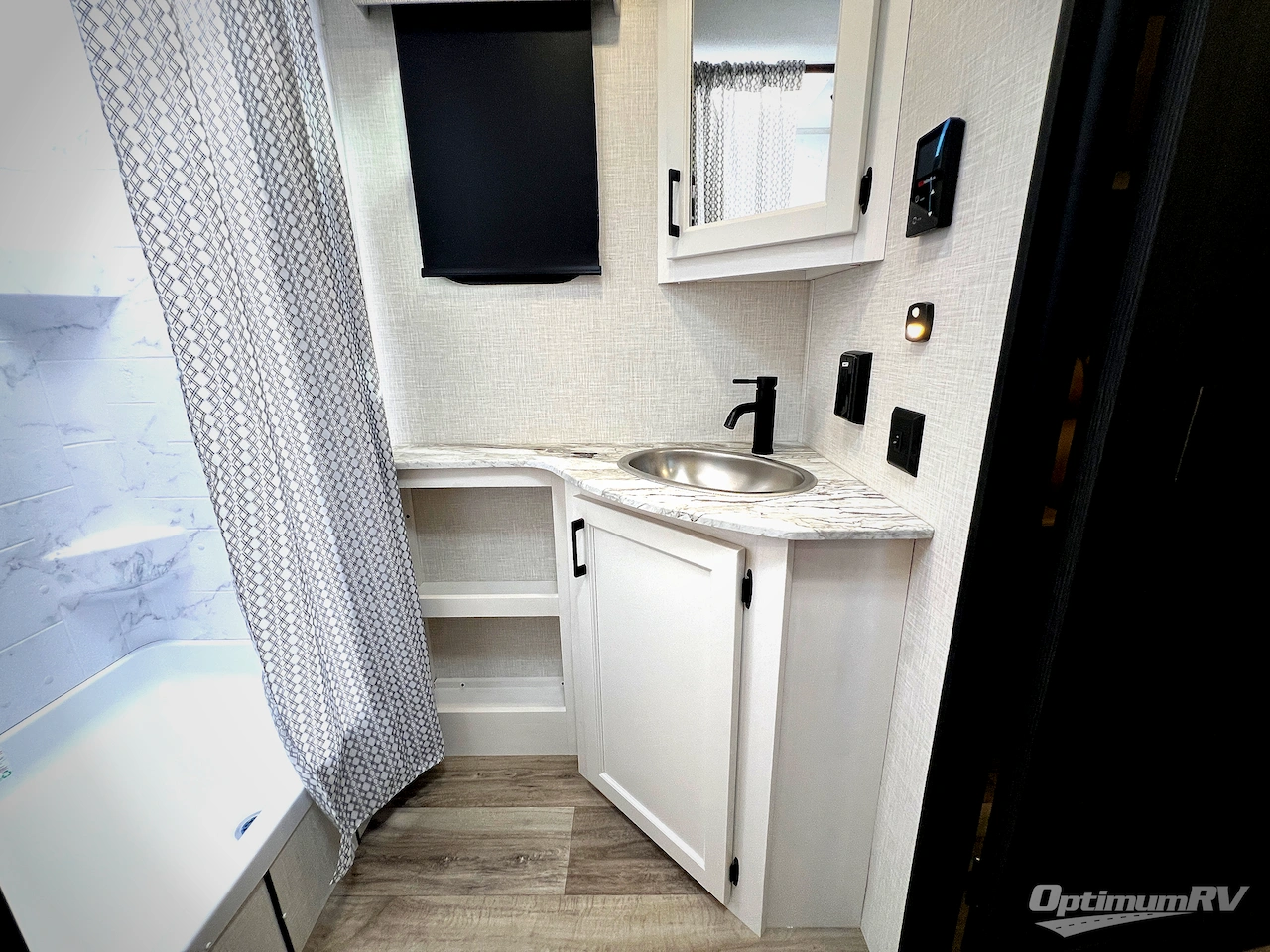 2026 Venture Stratus SR261VRB Photo 19