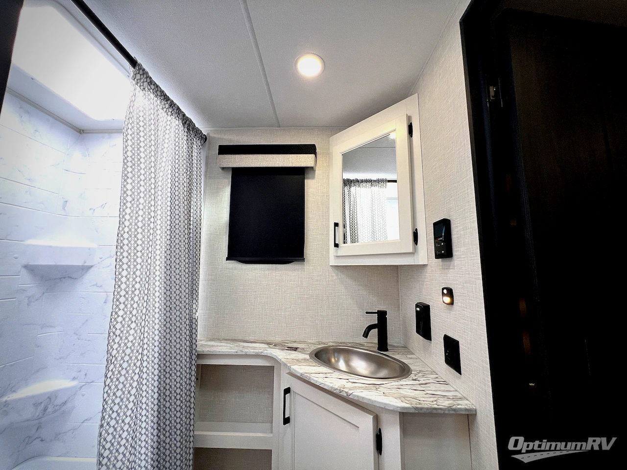 2026 Venture Stratus SR261VRB Photo 18