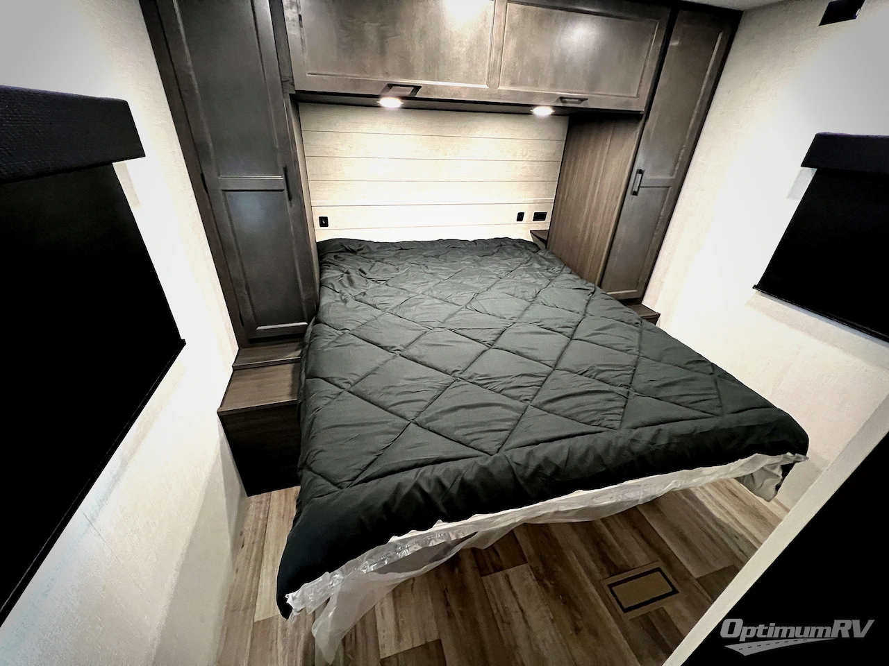 2026 Venture Stratus SR261VRB Photo 21