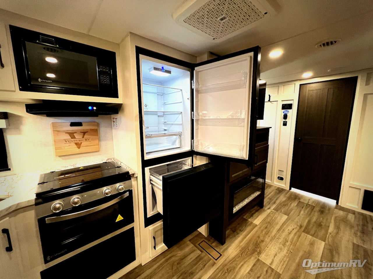 2026 Venture Stratus SR261VRB Photo 8