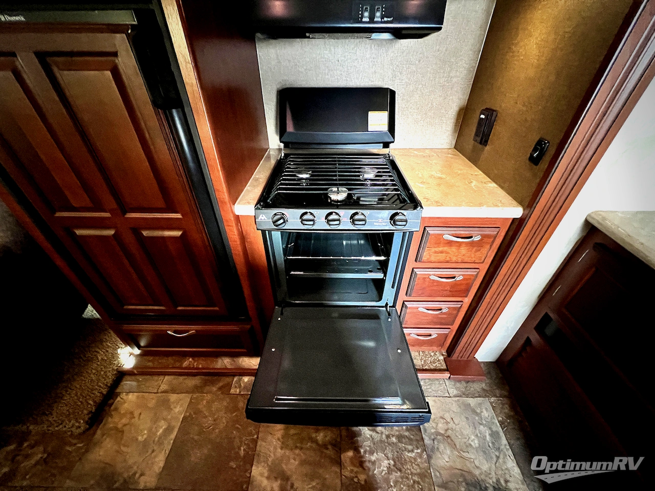 2015 Winnebago Towables Voyage 29FWRSS Photo 9