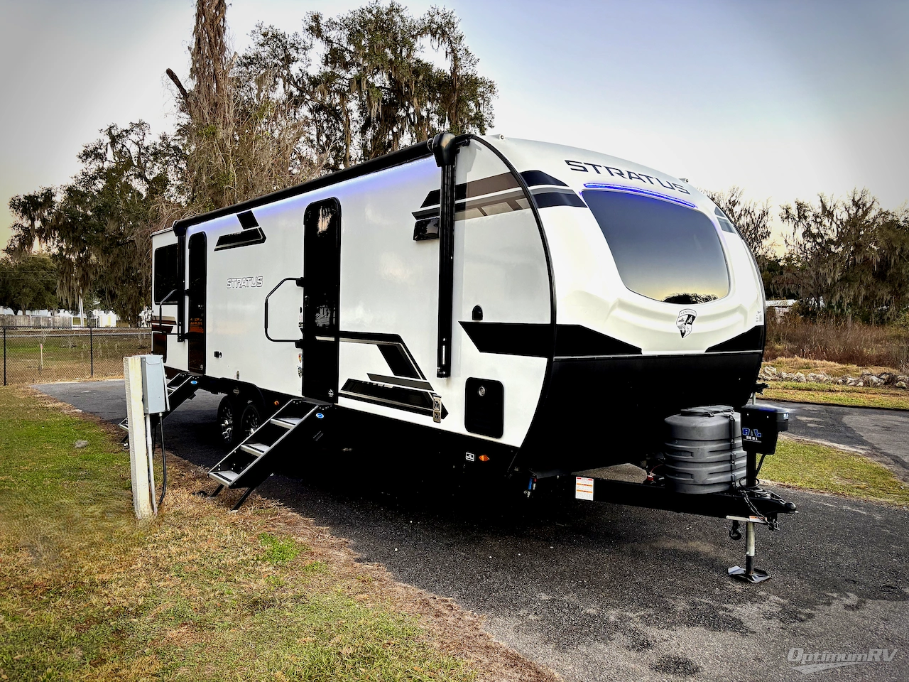 2025 Venture Stratus SR262VFK Photo 1