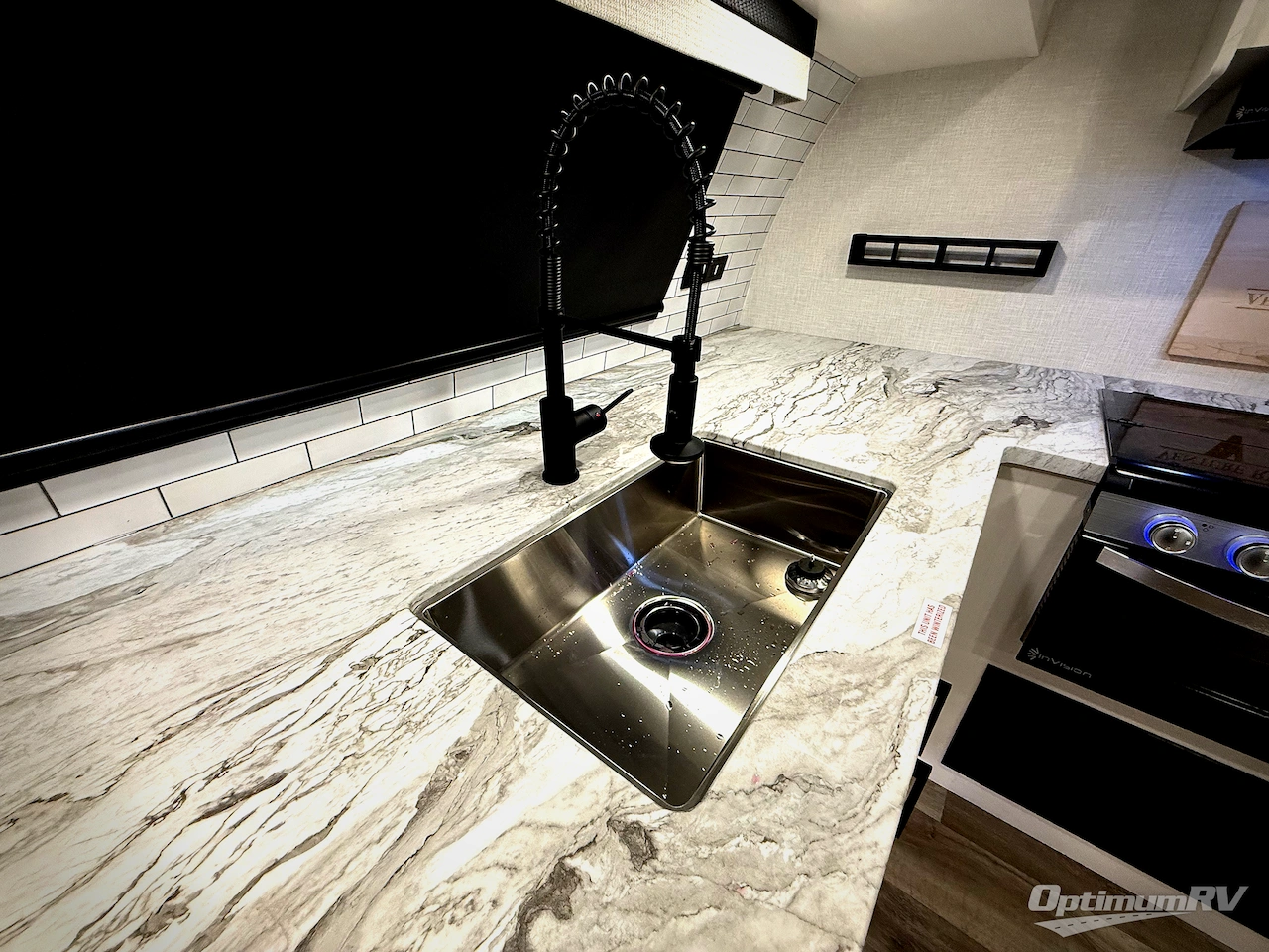 2026 Venture Stratus SR262VFK Photo 15