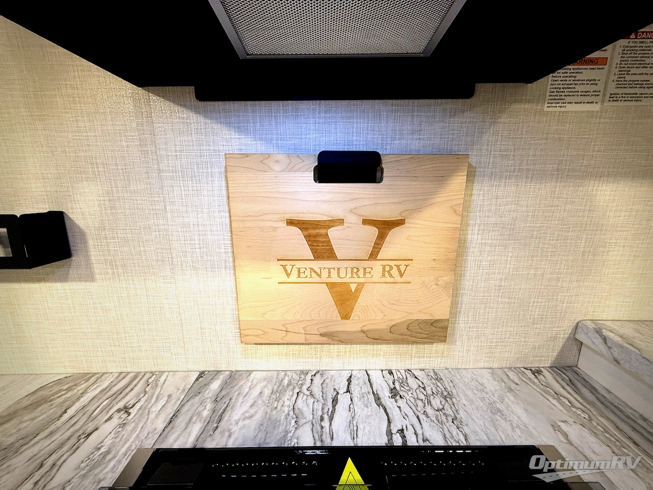 2026 Venture Stratus SR262VFK Photo 17