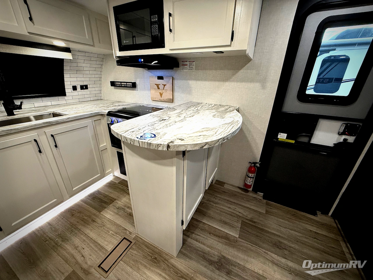 2026 Venture Stratus SR262VFK Photo 18