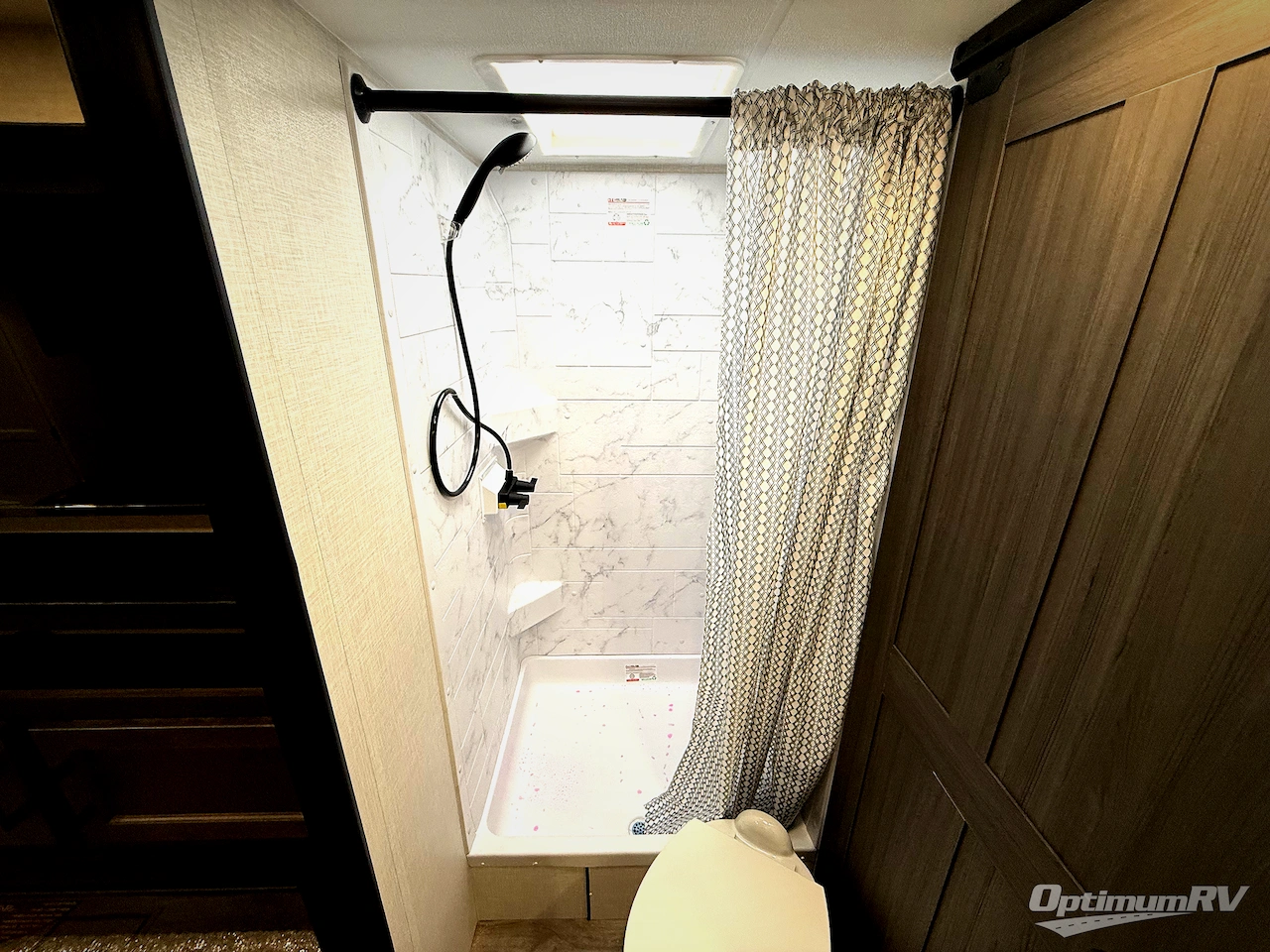 2026 Venture Stratus SR262VFK Photo 21