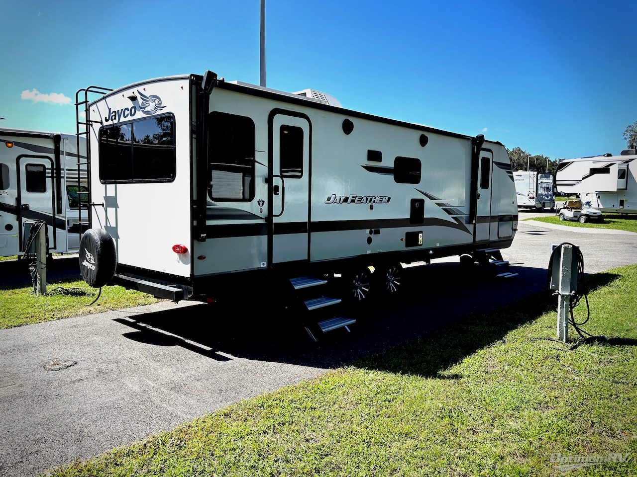 2023 Jayco Jay Feather 26RL Photo 2