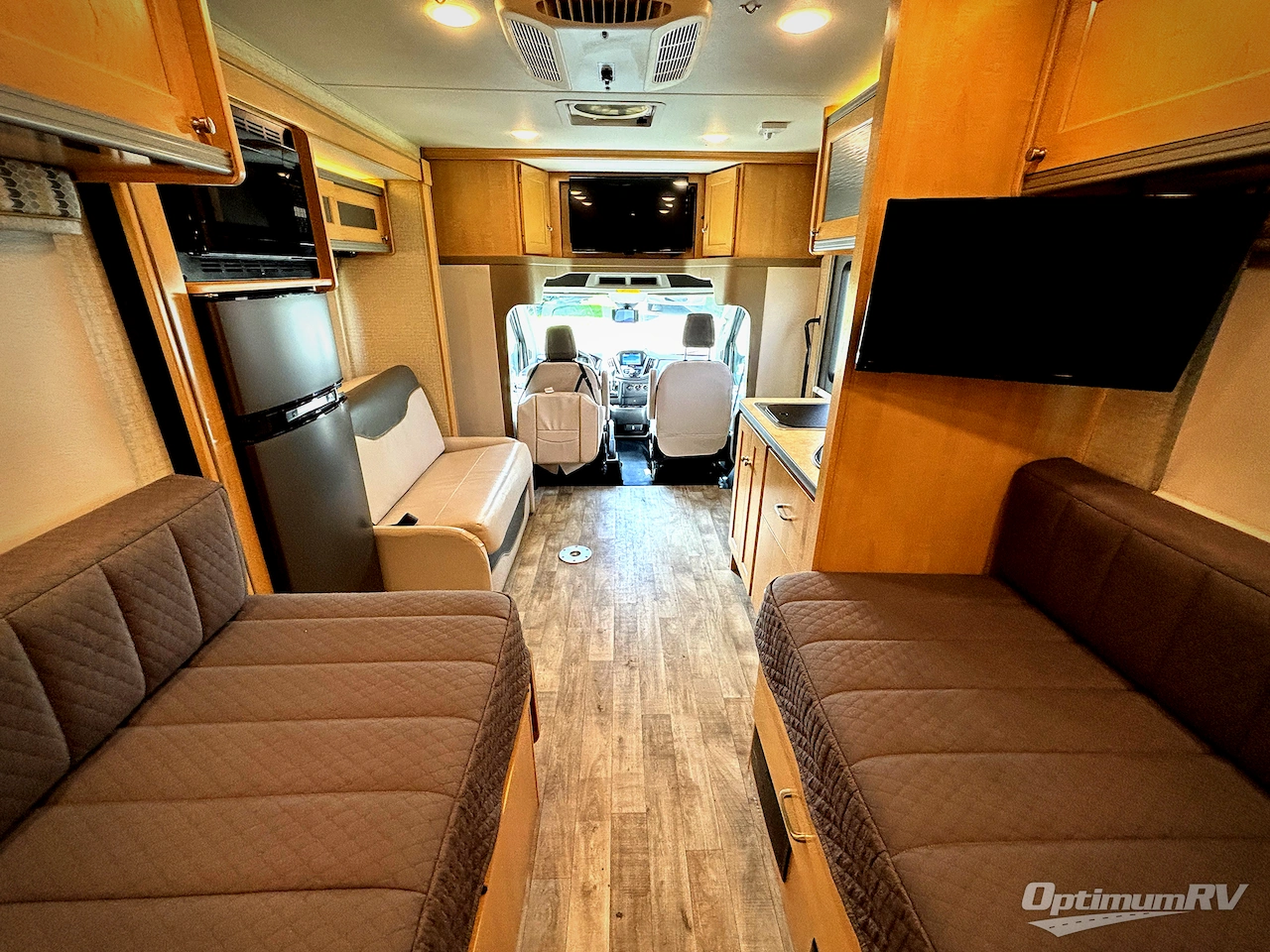 2018 Winnebago Fuse 23A Photo 5