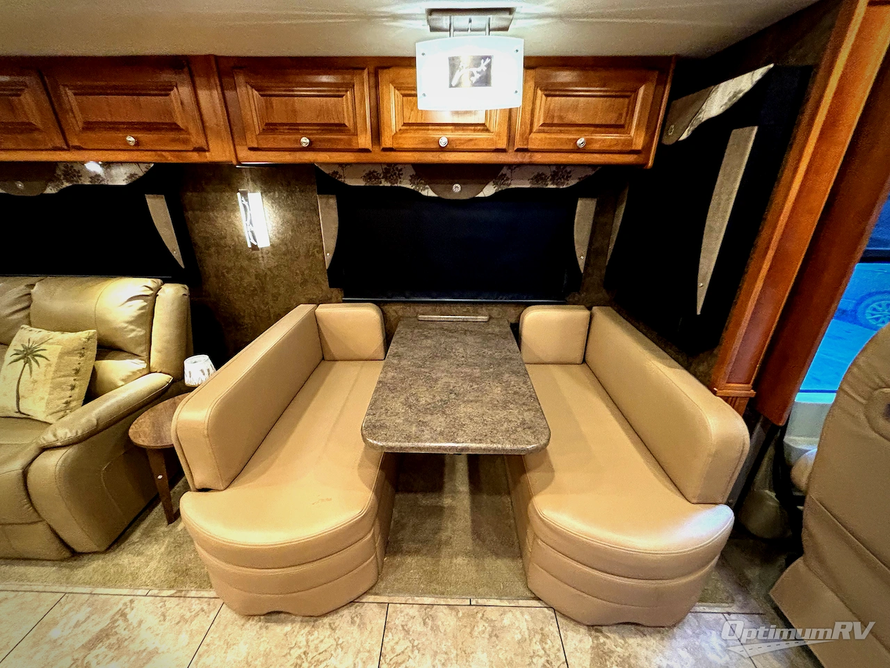 2015 Tiffin Allegro 36 LA Photo 12