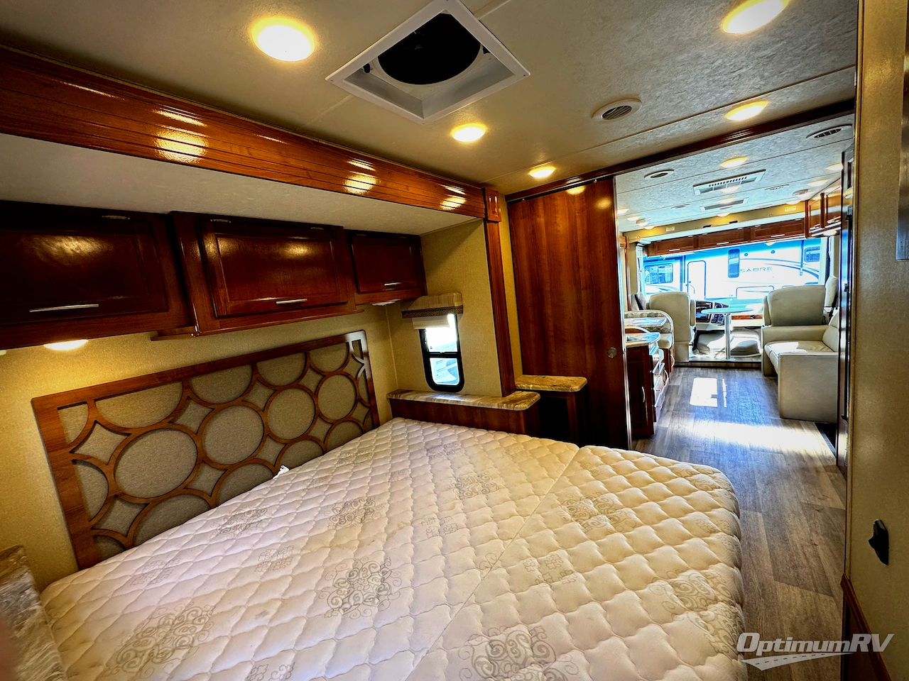 2018 Coachmen Pursuit Precision 27DS Photo 9