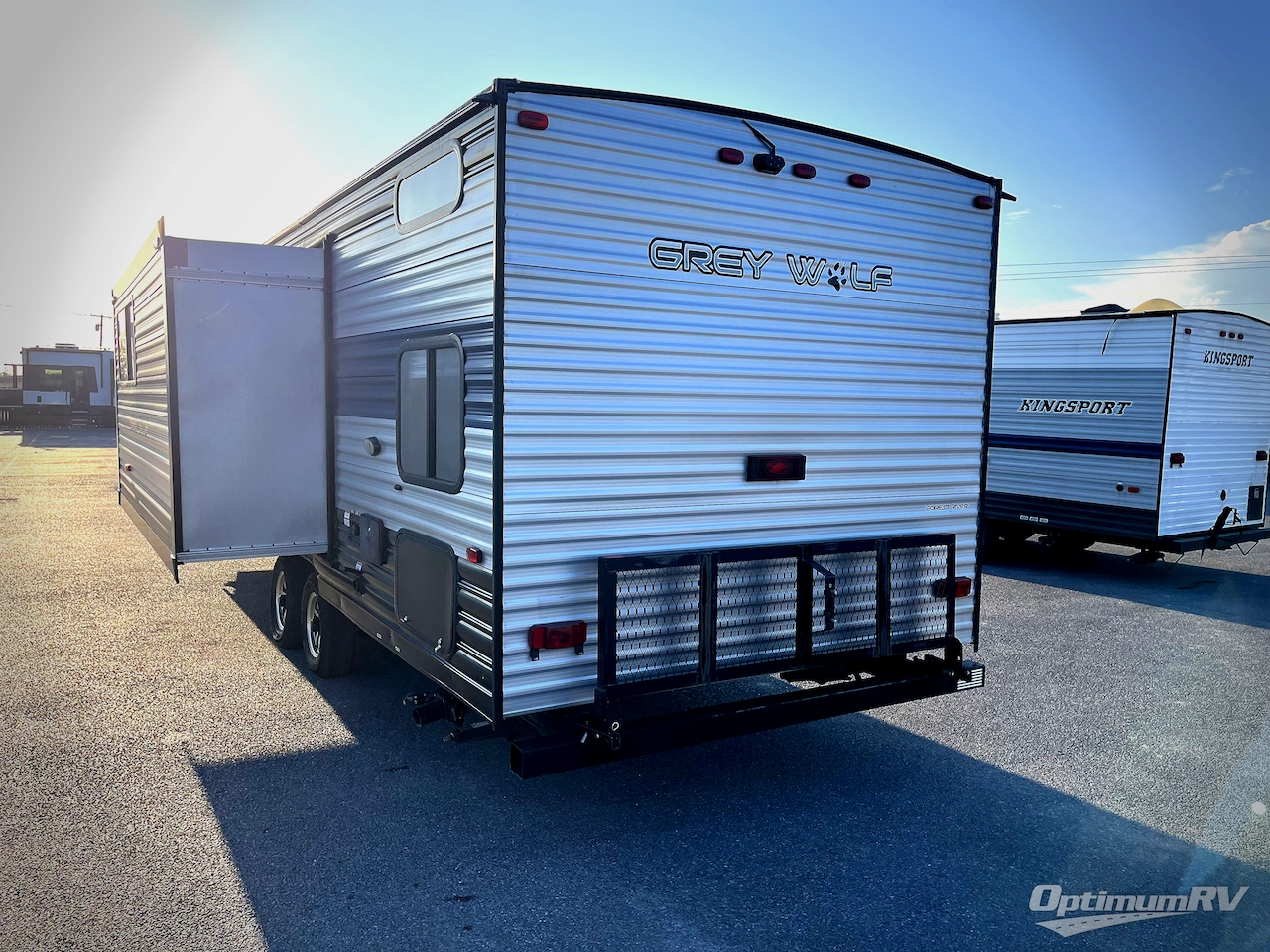 2022 Forest River Cherokee Grey Wolf 26BRB Photo 3