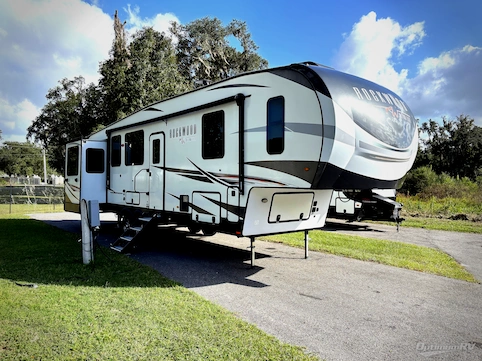 Used 2022 Forest River RV Rockwood Ultra Lite 2898BS Featured Photo