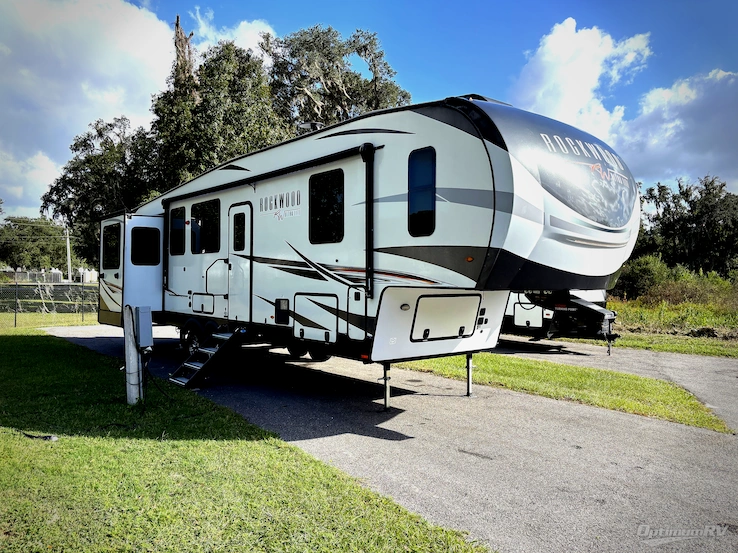 2022 Forest River Rockwood Ultra Lite 2898BS RV Photo 1