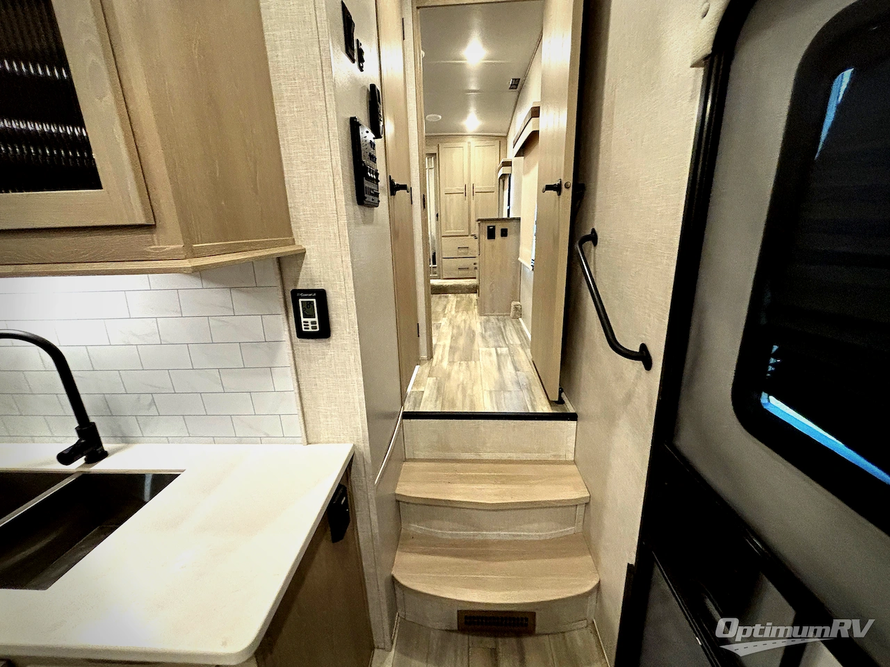 2022 Forest River Rockwood Ultra Lite 2898BS Photo 7