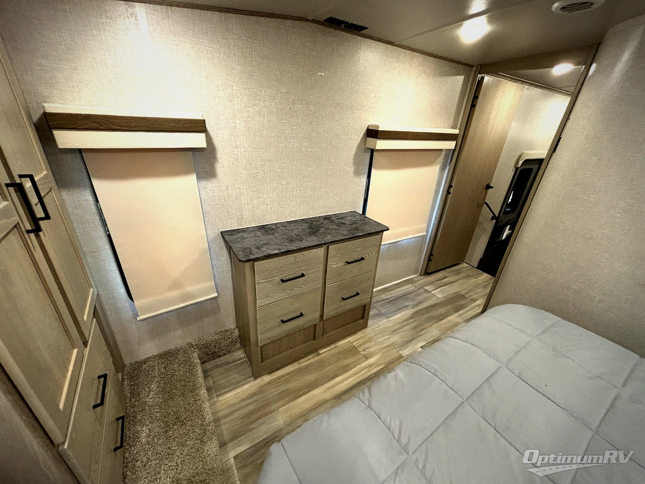 2022 Forest River Rockwood Ultra Lite 2898BS Photo 11