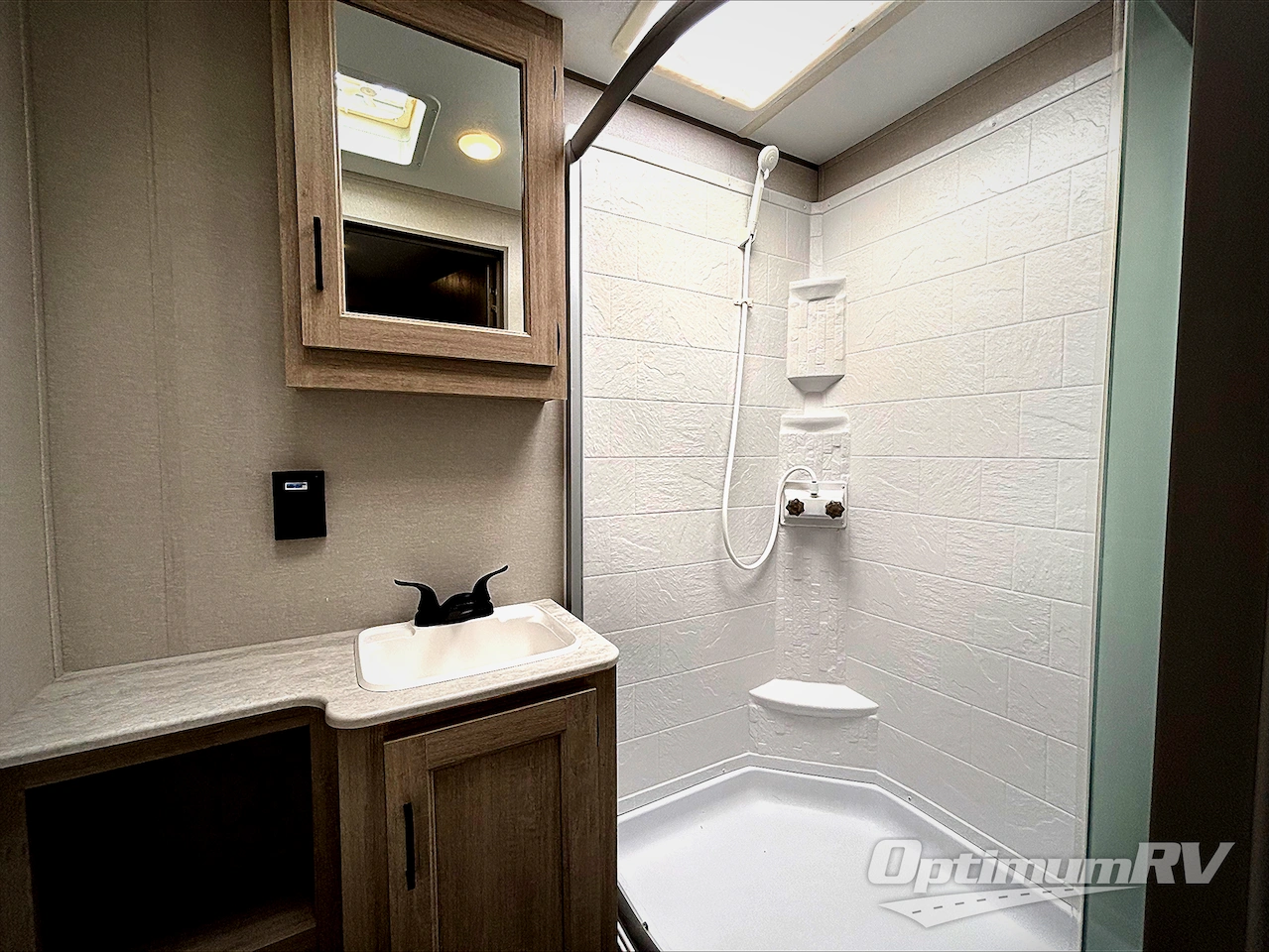 2024 Coachmen Catalina Legacy Edition 343BHTS Photo 10