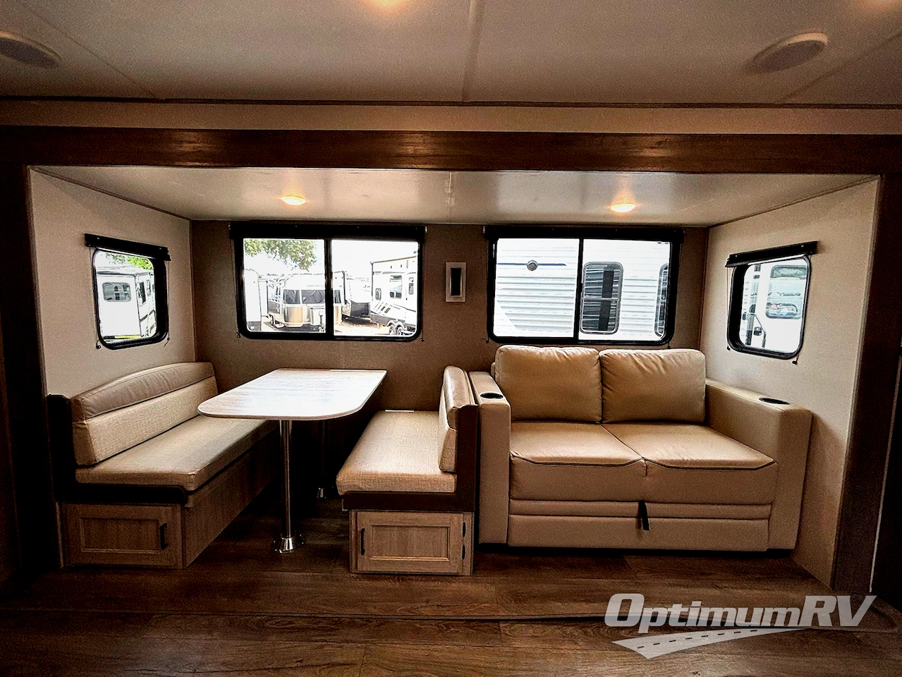2024 Coachmen Catalina Legacy Edition 343BHTS Photo 6