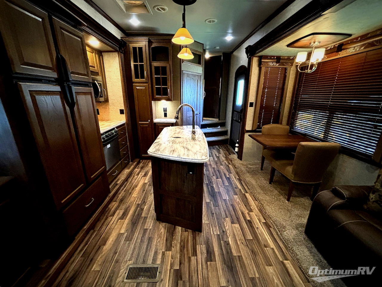 2016 Keystone alpine 3730 Photo 5