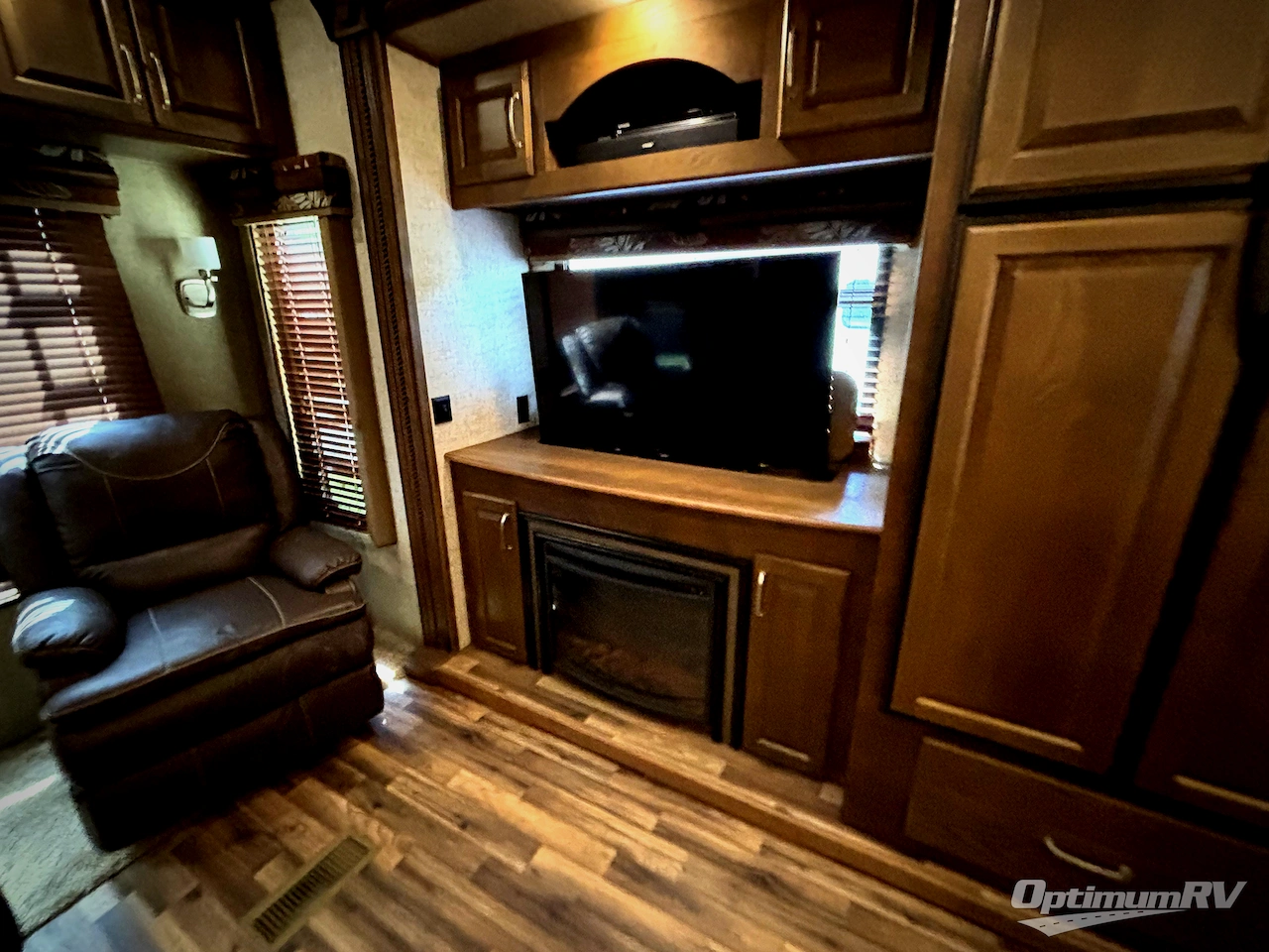 2016 Keystone alpine 3730 Photo 21