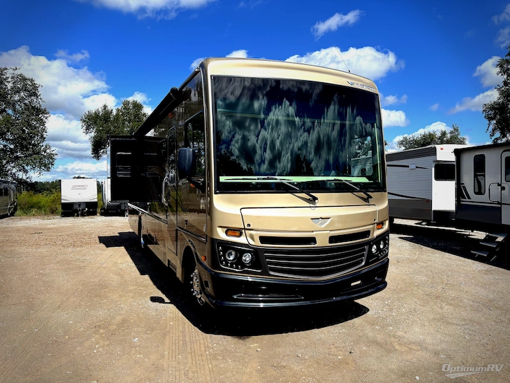 2018 Fleetwood Bounder 34S RV Photo 1