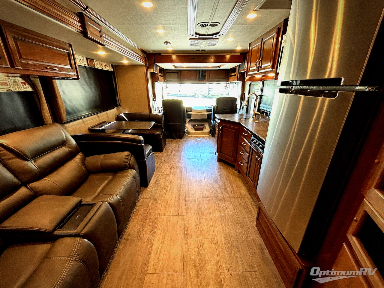 2018 Fleetwood Bounder 34S Photo 5