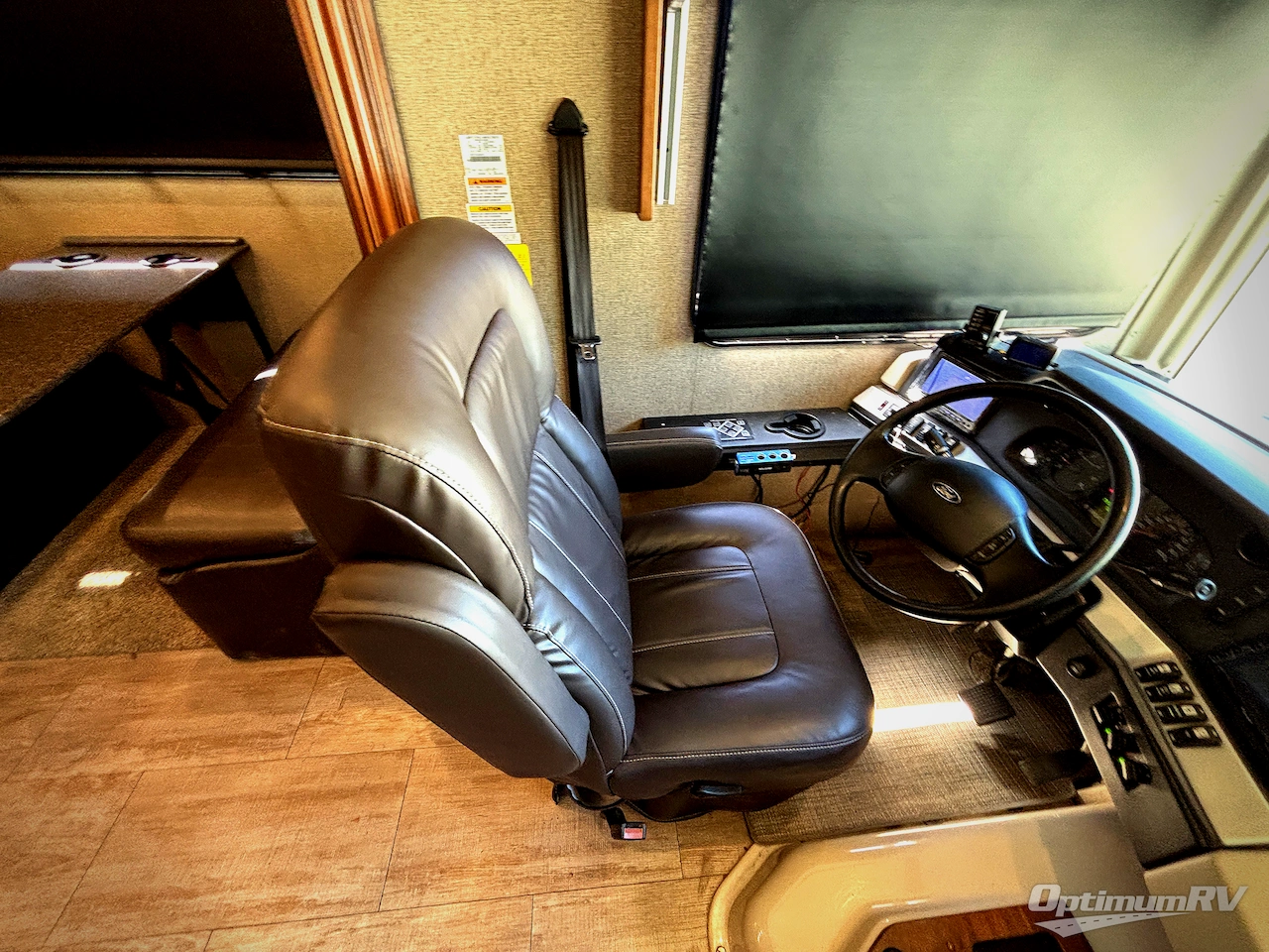 2018 Fleetwood Bounder 34S Photo 7