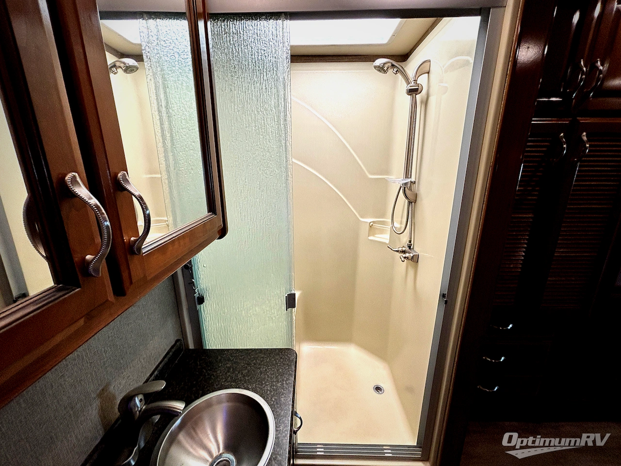 2018 Fleetwood Bounder 34S Photo 20