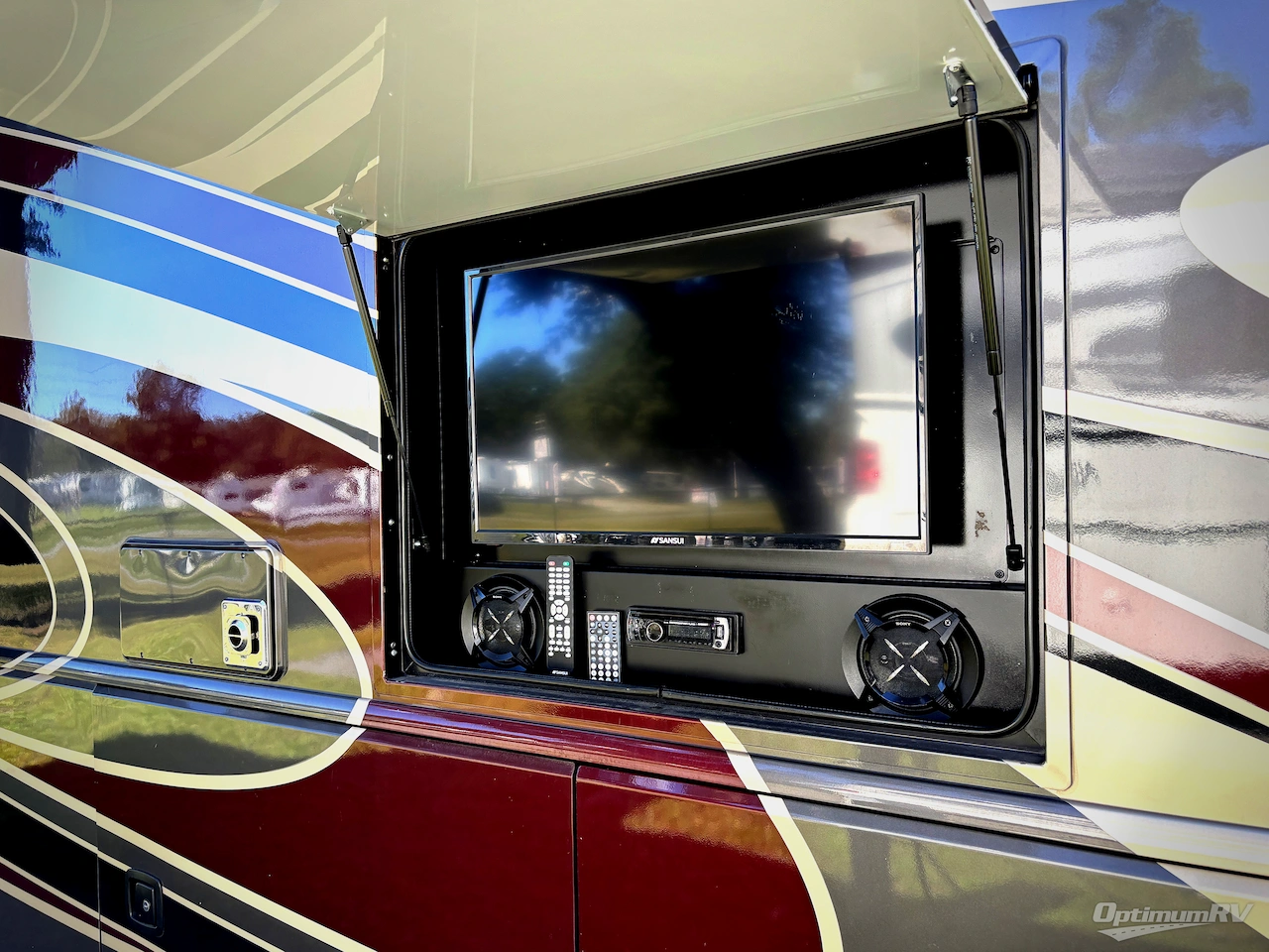 2018 Fleetwood Bounder 34S Photo 21