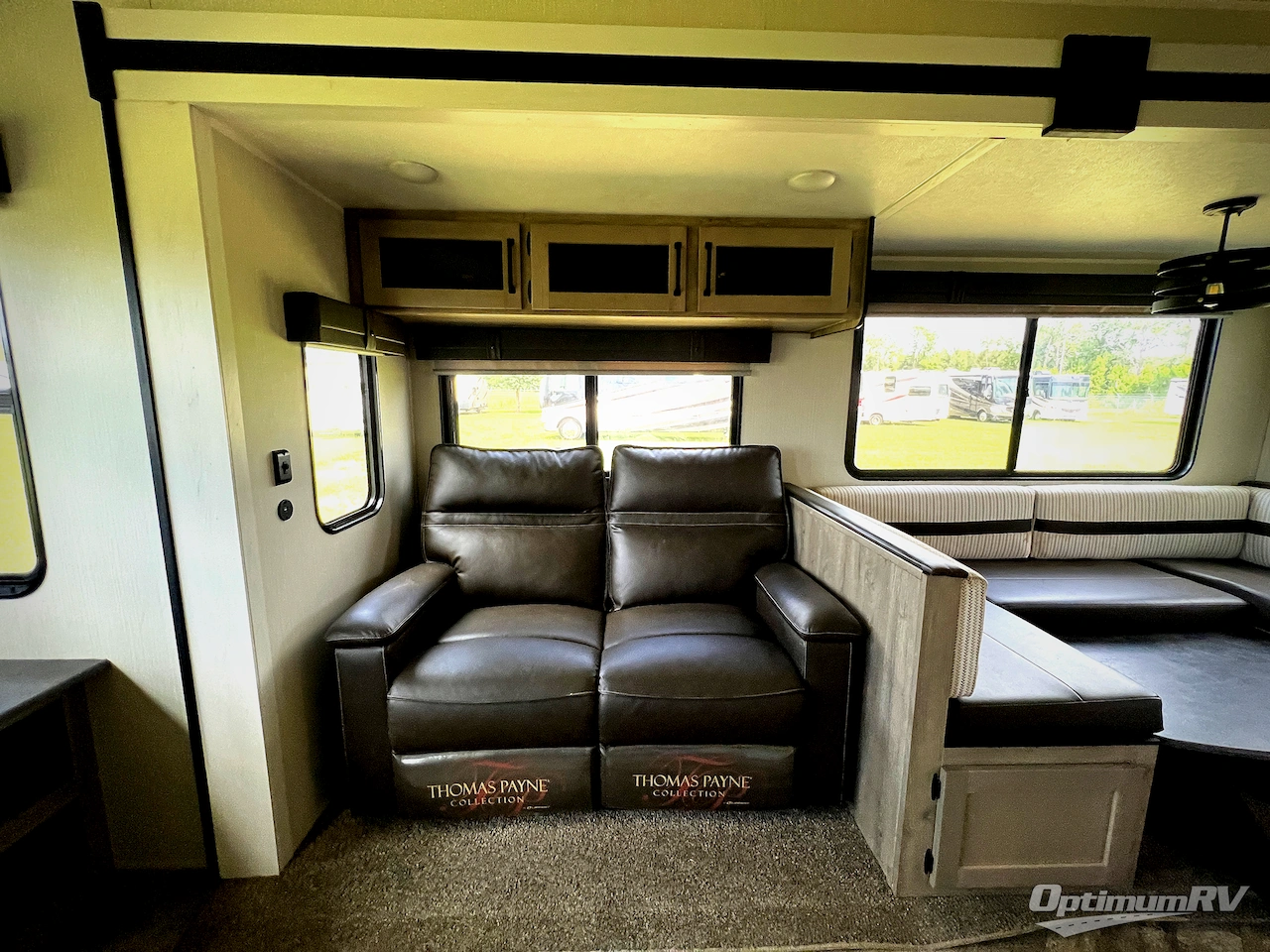 2023 Palomino Puma 32MBDS Photo 7