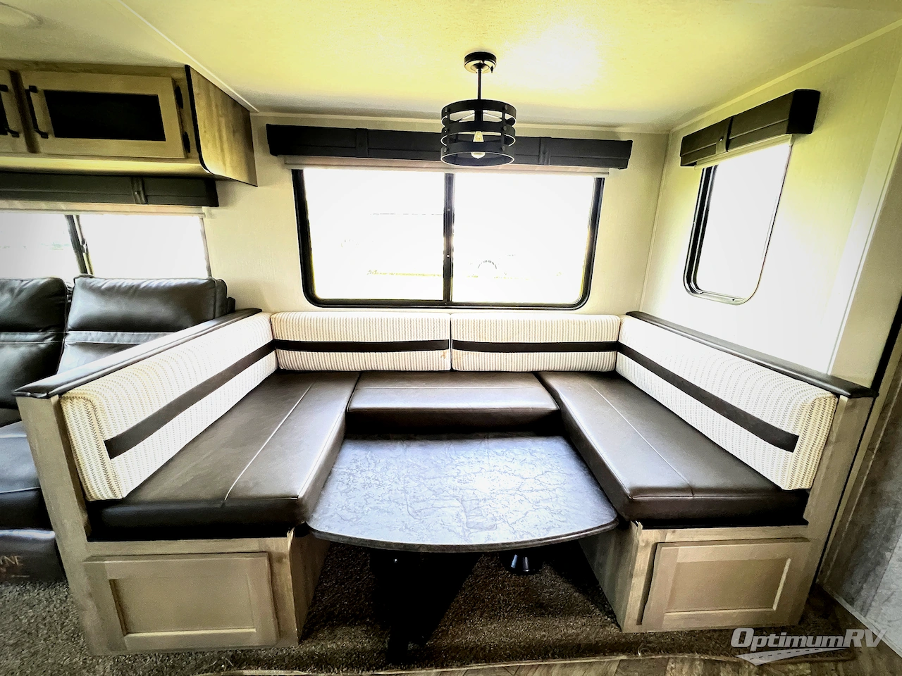 2023 Palomino Puma 32MBDS Photo 10