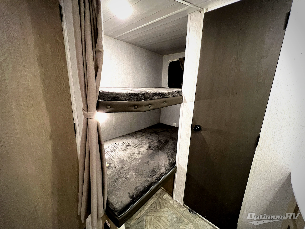 2024 Forest River Wildwood 28DBUD Photo 18