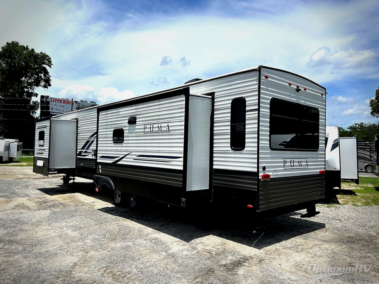 2023 Palomino Puma Destination 38RLQ Photo 3