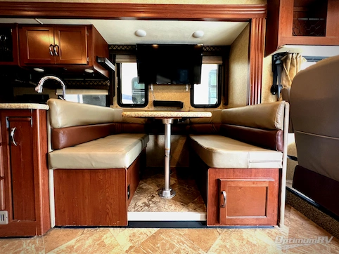 2016 Thor ACE 30.2 RV Photo 3