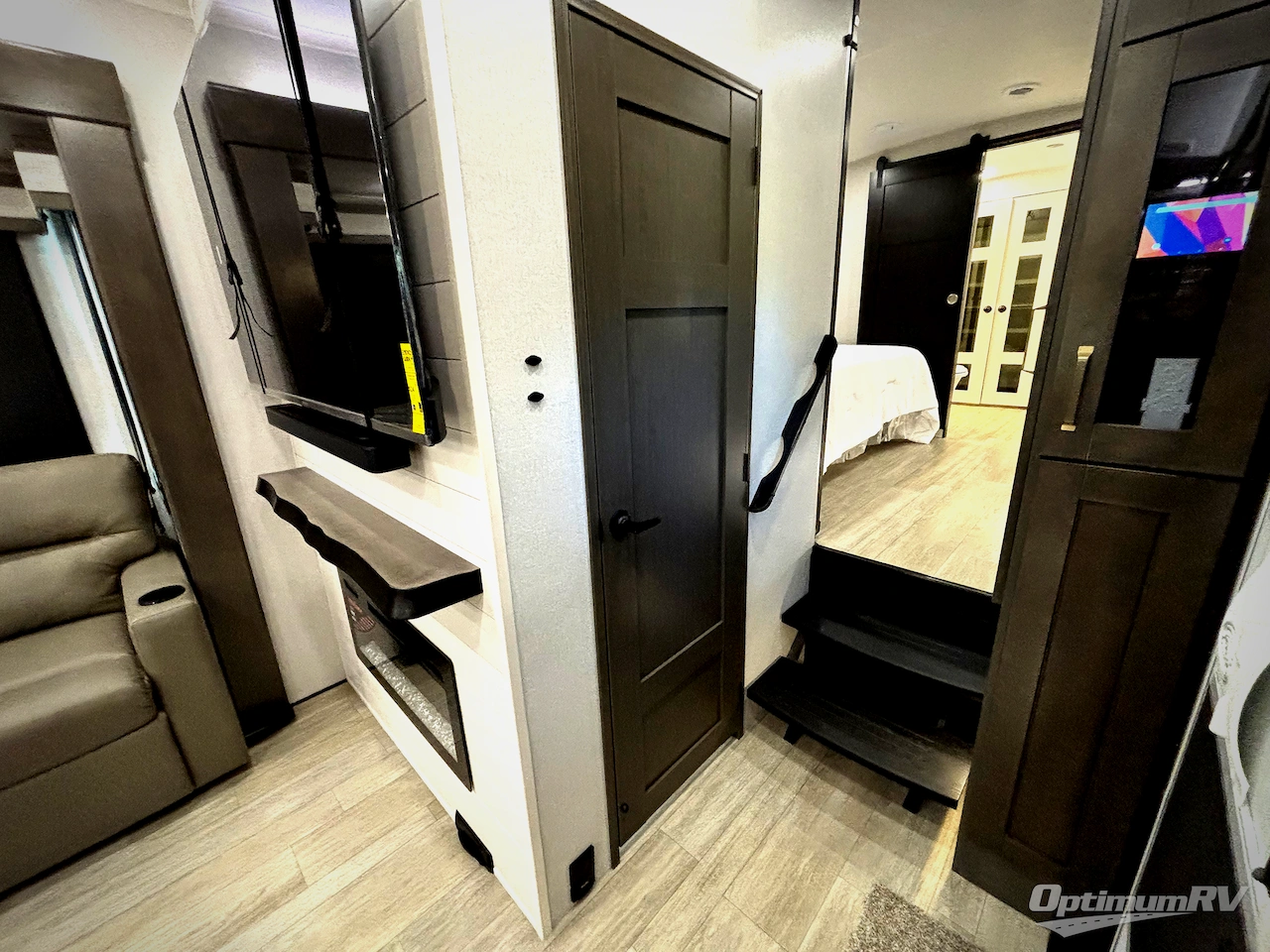 2026 Heartland Bighorn 39RK Photo 16