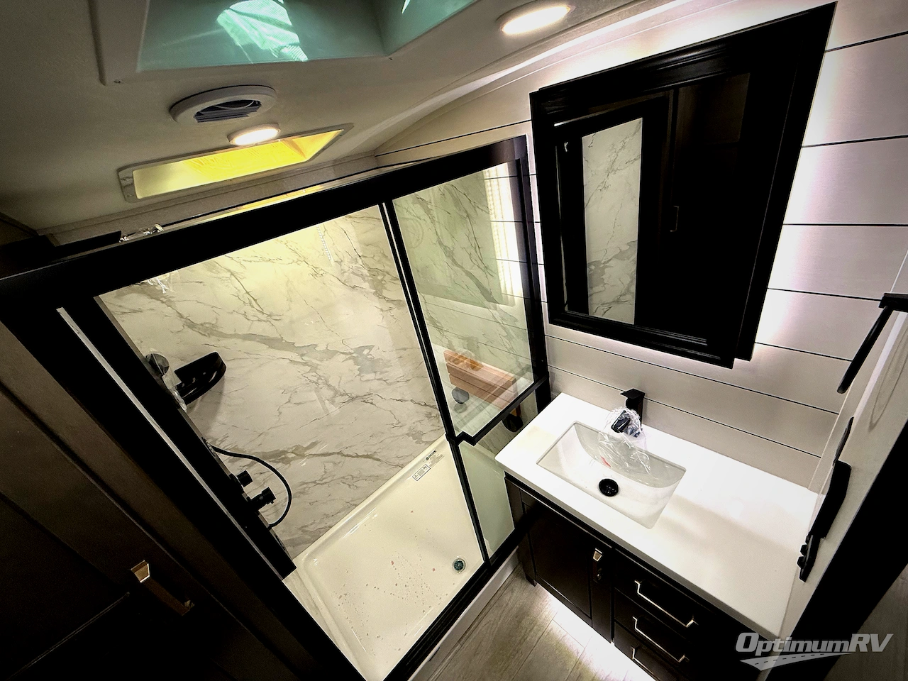 2026 Heartland Bighorn 38RE Photo 23