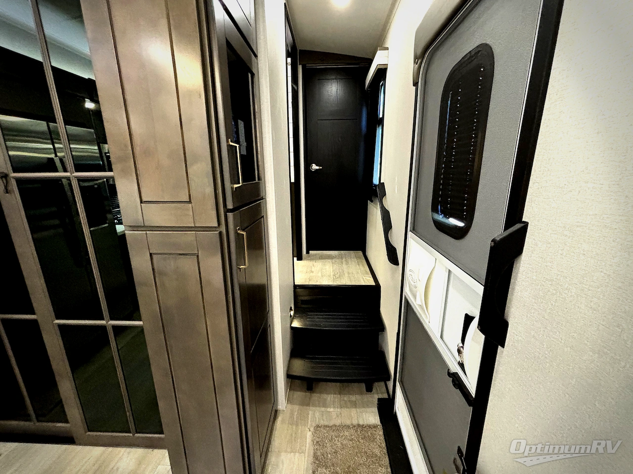 2026 Heartland Bighorn 38RE Photo 7