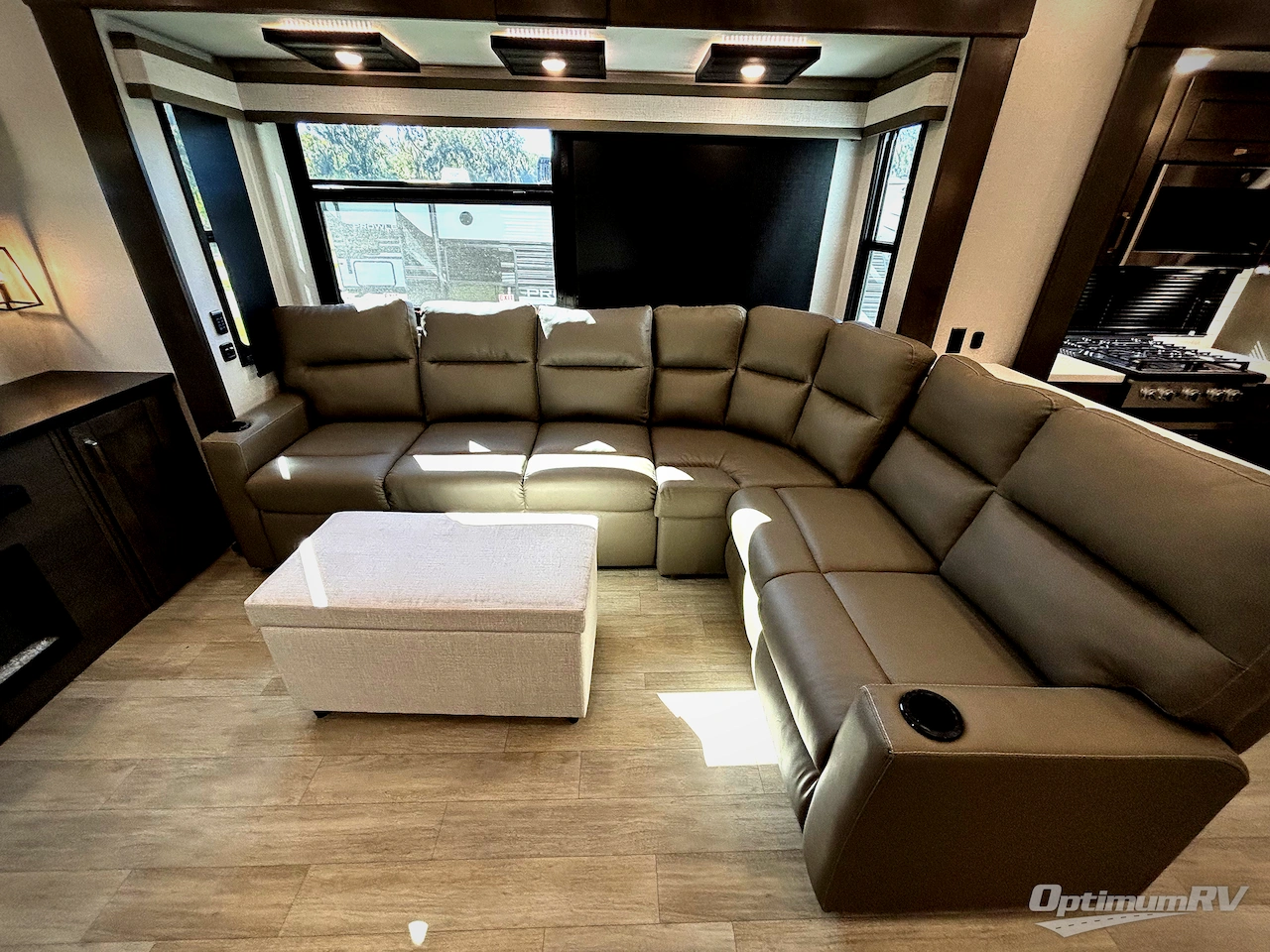 2026 Heartland Bighorn 38RE Photo 20