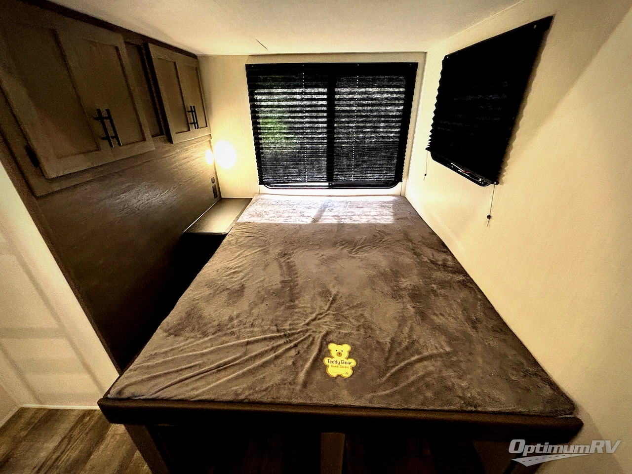 2025 Forest River Cherokee Arctic Wolf Suite 3750SUITE Photo 21