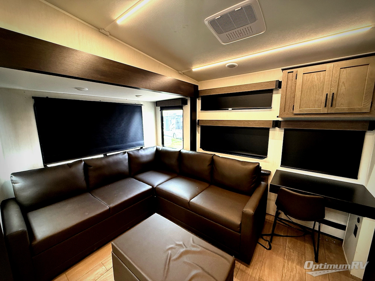 2026 Forest River Cherokee Arctic Wolf 38LEAH.G Photo 13