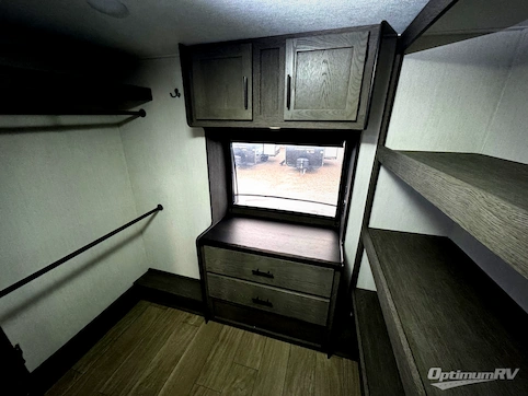 2026 Forest River Cherokee Arctic Wolf 38LEAH.G RV Photo 4