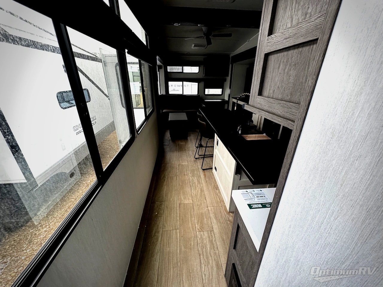 2026 Forest River Cherokee Arctic Wolf 38LEAH.G Photo 7