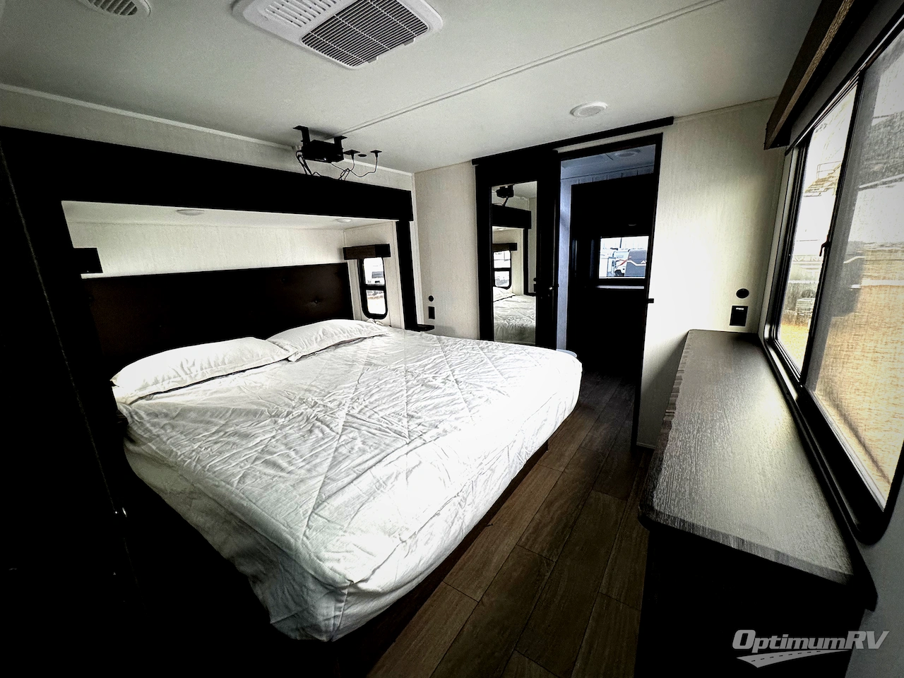 2026 Forest River Cherokee Arctic Wolf 38LEAH.G Photo 26