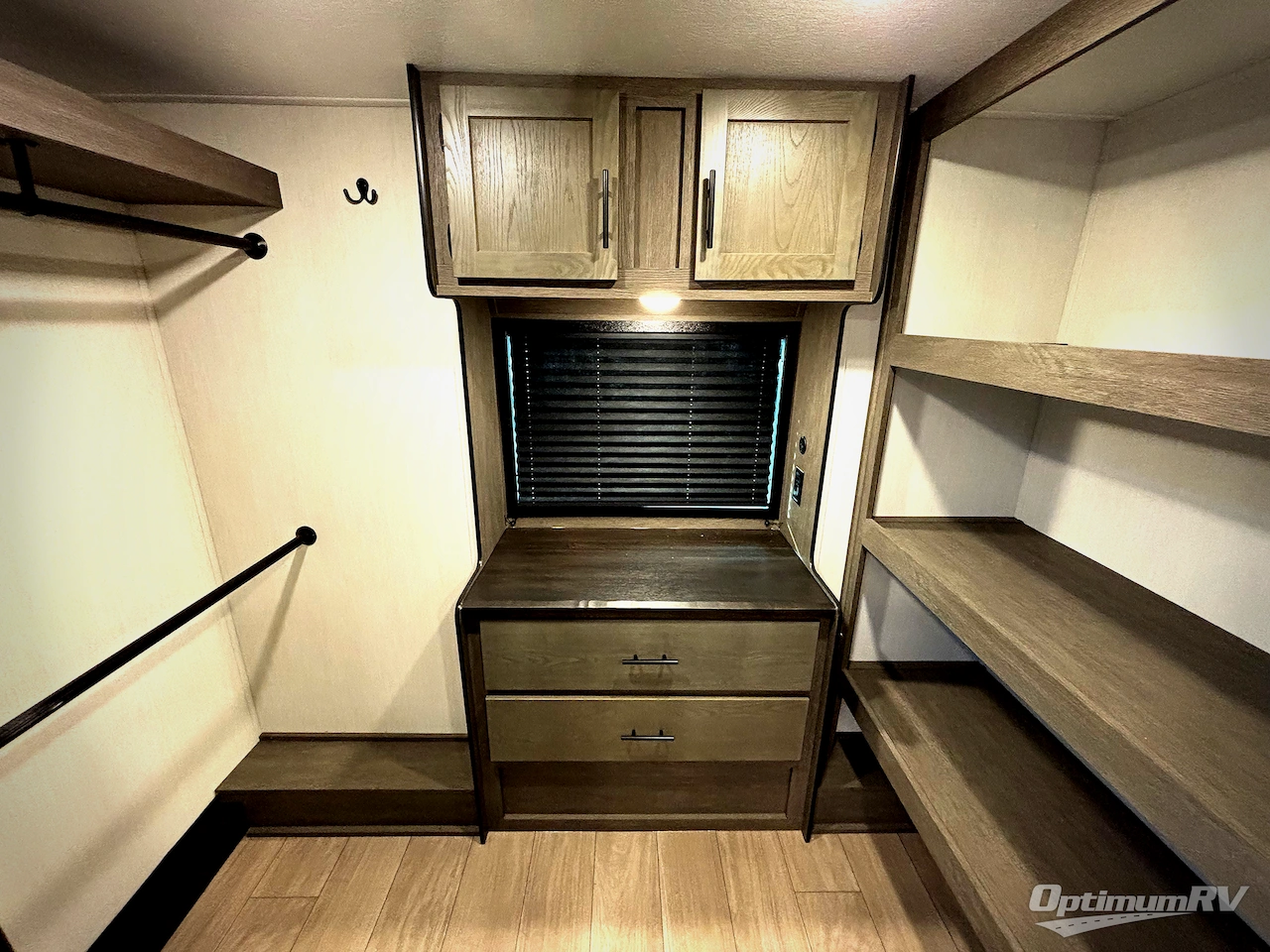 2026 Forest River Cherokee Arctic Wolf 38LEAH.G Photo 8