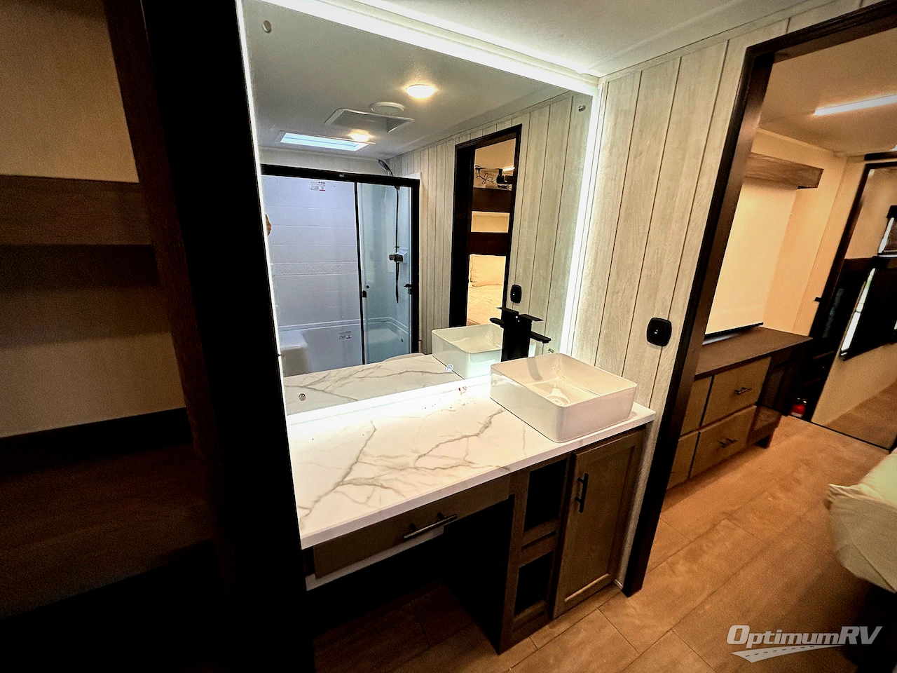 2026 Forest River Cherokee Arctic Wolf 38LEAH.G Photo 10