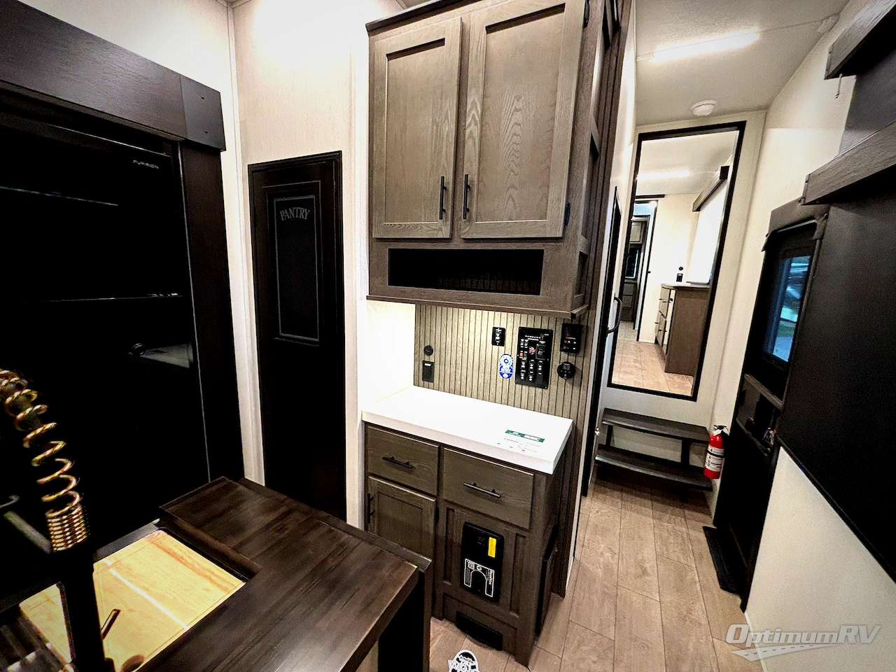 2026 Forest River Cherokee Arctic Wolf 38LEAH.G Photo 17