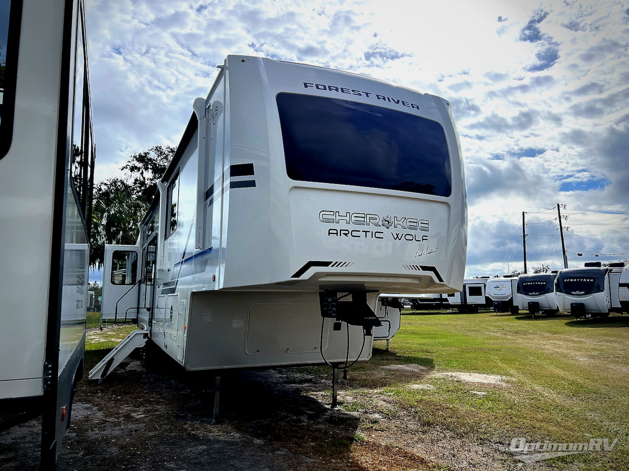 2026 Forest River Cherokee Arctic Wolf 38LEAH.G Photo 1