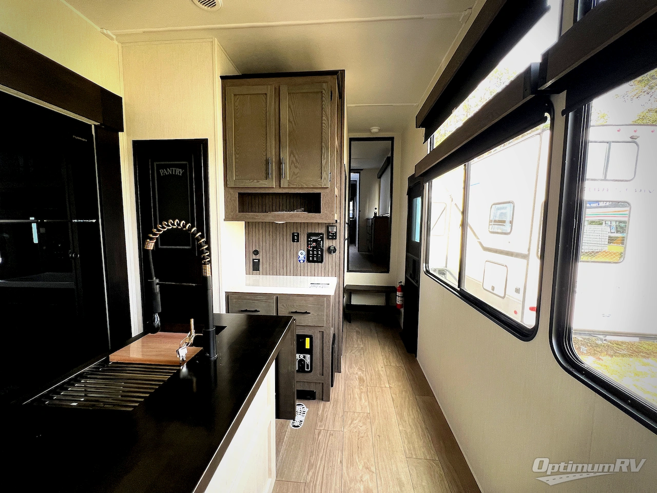 2026 Forest River Cherokee Arctic Wolf 38LEAH.G Photo 13