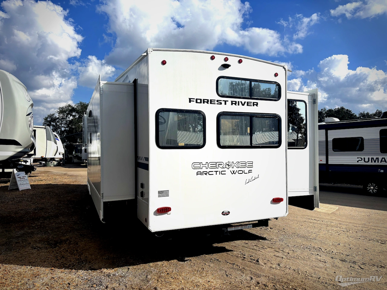 2026 Forest River Cherokee Arctic Wolf 38LEAH.G Photo 3