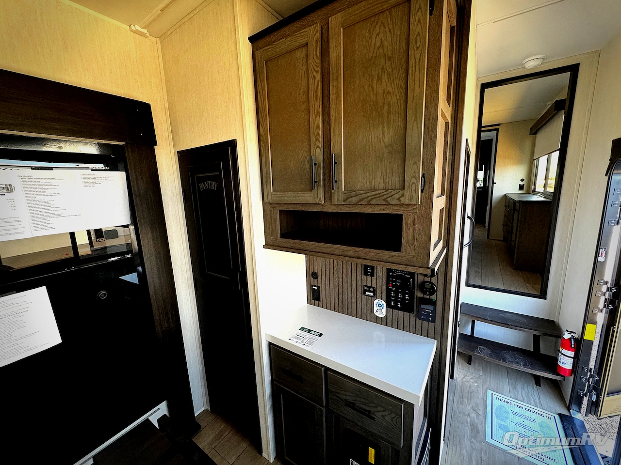 2026 Forest River Cherokee Arctic Wolf 38LEAH.G Photo 7