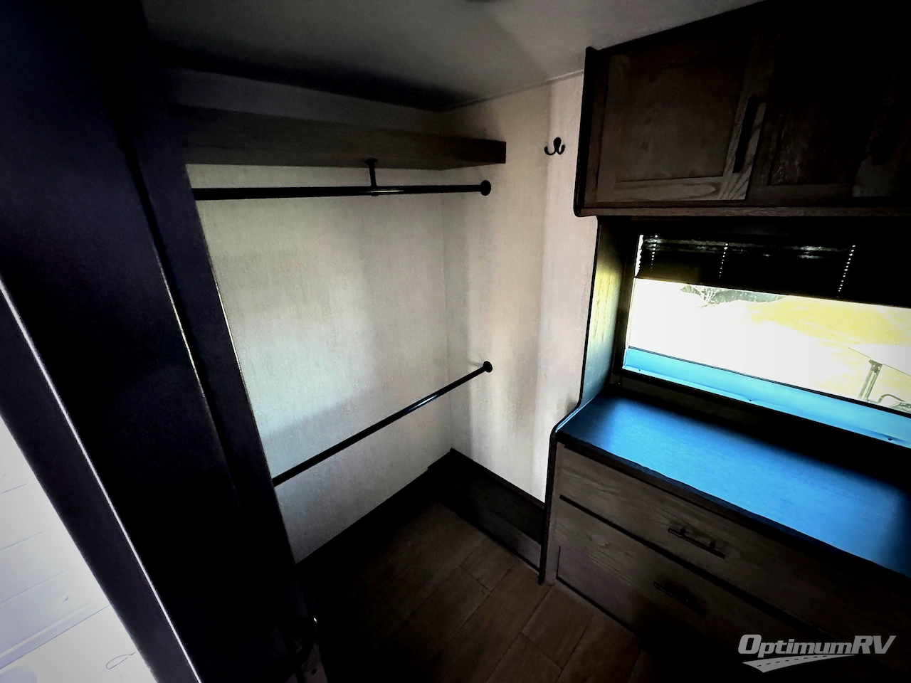 2026 Forest River Cherokee Arctic Wolf 38LEAH.G Photo 21